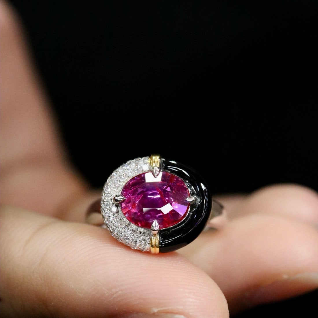 14k Gold 1.42 Ctw Natural Ruby & Diamond Ring: Ref:231036193 // gold content:14k gold // ring size:7. 25us // // main gemstone:ruby // shape:oval // carat weight:1. 17ct // color:red // treatment:natural // // adjacent gemstone 2 : diamond // shap
