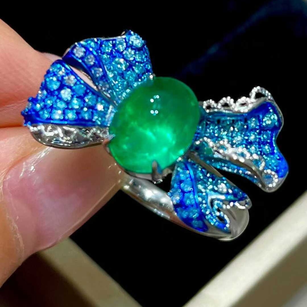14k Gold 2 Ct Vivid Green Natural Emerald & Diamond Ring - 3