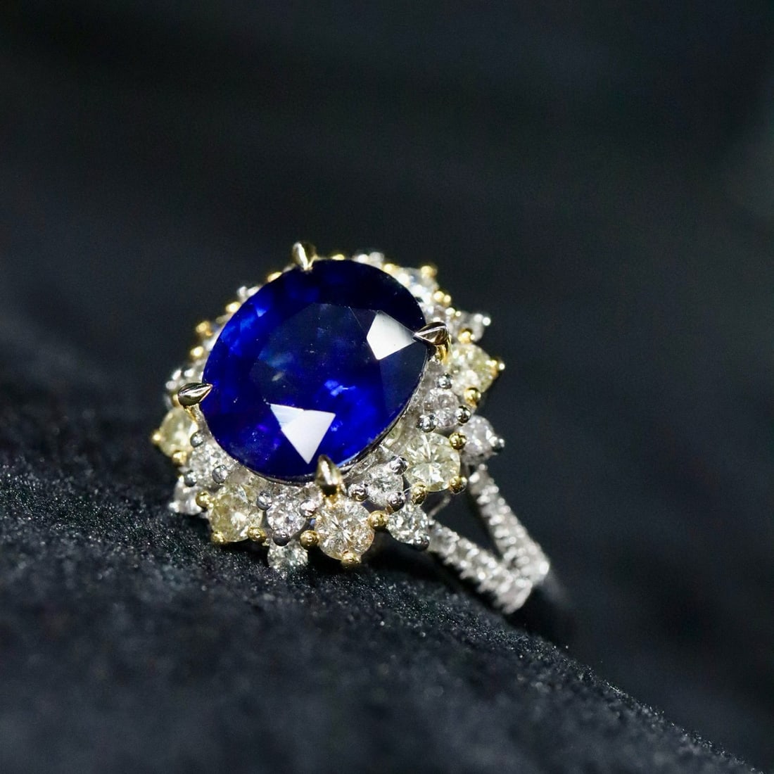 14k Gold 2.61 Ctw Natural Sapphire & Diamond Ring - 4