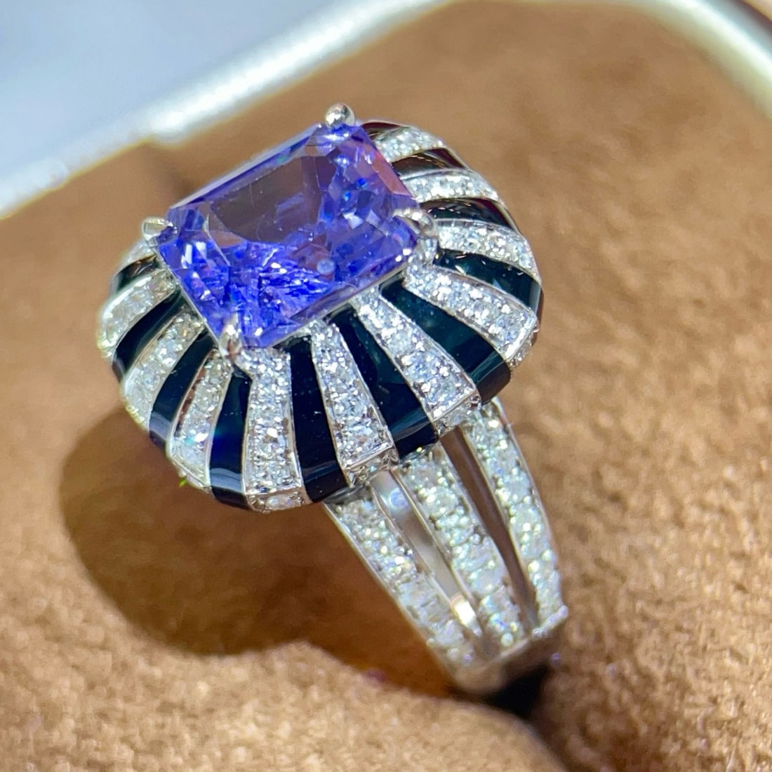 14k Gold 3.08 Ctw Natural Sapphire & Diamond Ring - 4