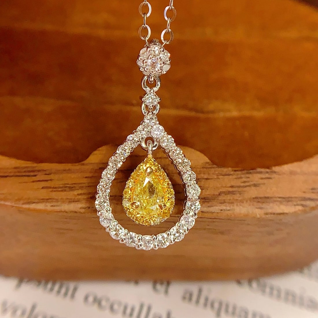 14k Gold 0.3 Ct Natural Yellow Diamond & Diamond Pendant( Without Chain ): Ref:231036248 // gold content:14k gold // main gemstone:yellow diamond // shape:pear // carat weight:0. 3ct // color:yellow // treatment:natural // // adjacent gemstone 2 : diamond // number of