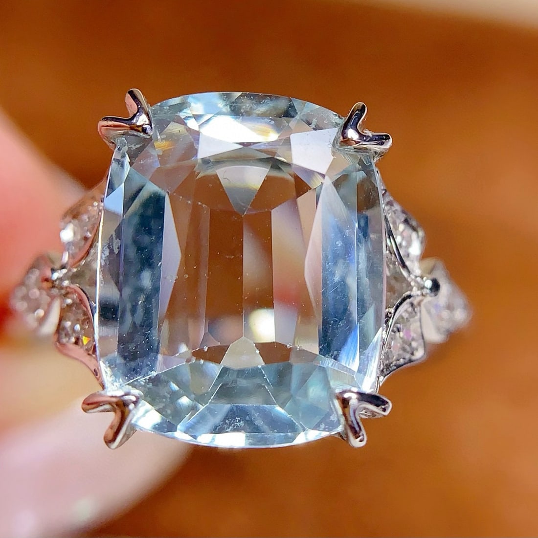 14k Gold 6.6 Ct Natural Aquamarine & Diamond Ring: Ref:231036251 // gold content:14k gold // ring size:7. 25us // // main gemstone:aquamarine // shape:cushion // carat weight:6. 6ct // color:blue // treatment:natural // // adjacent gemstone 2 :