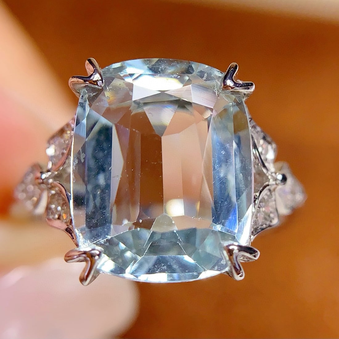 14k Gold 6.6 Ct Natural Aquamarine & Diamond Ring - 4