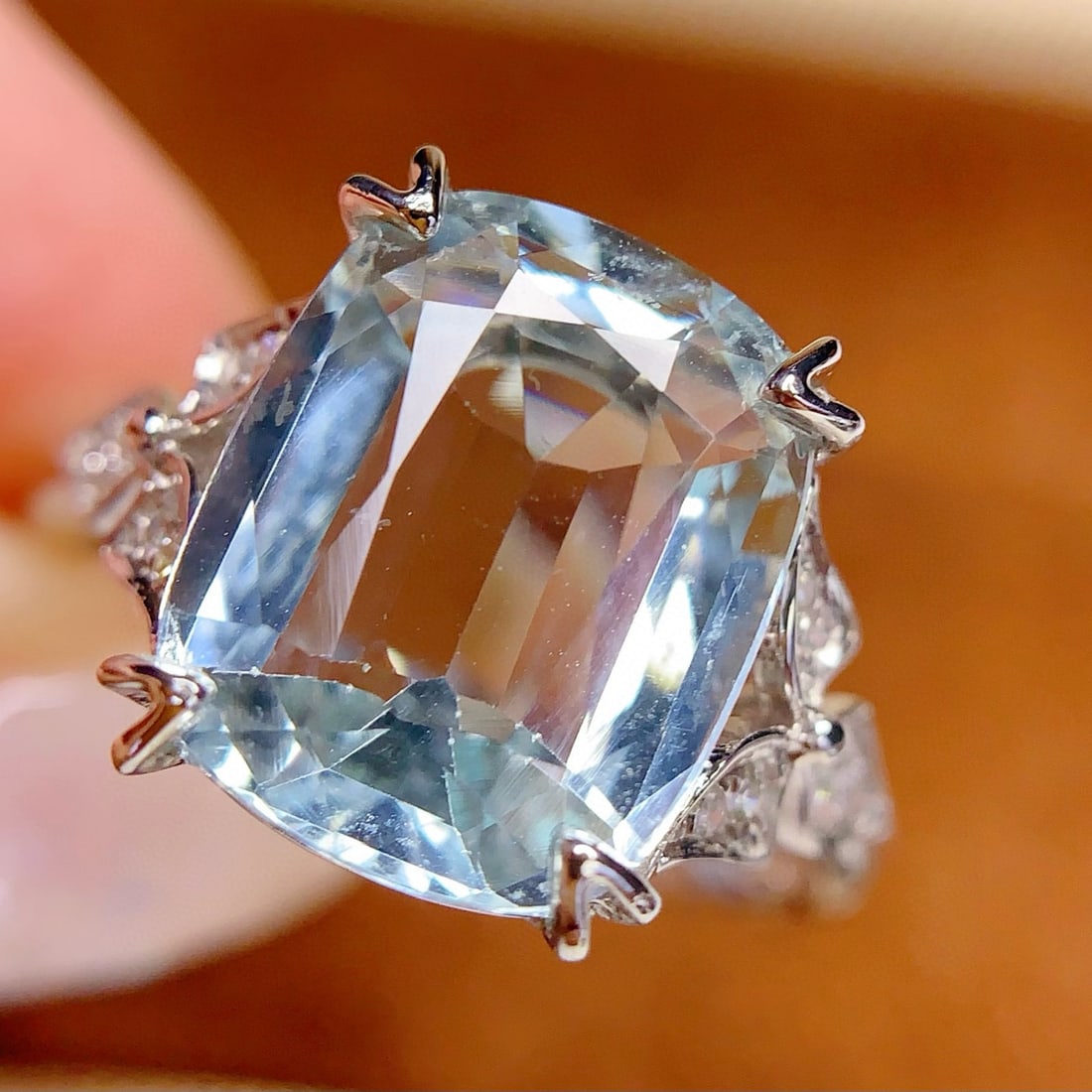 14k Gold 6.6 Ct Natural Aquamarine & Diamond Ring - 5