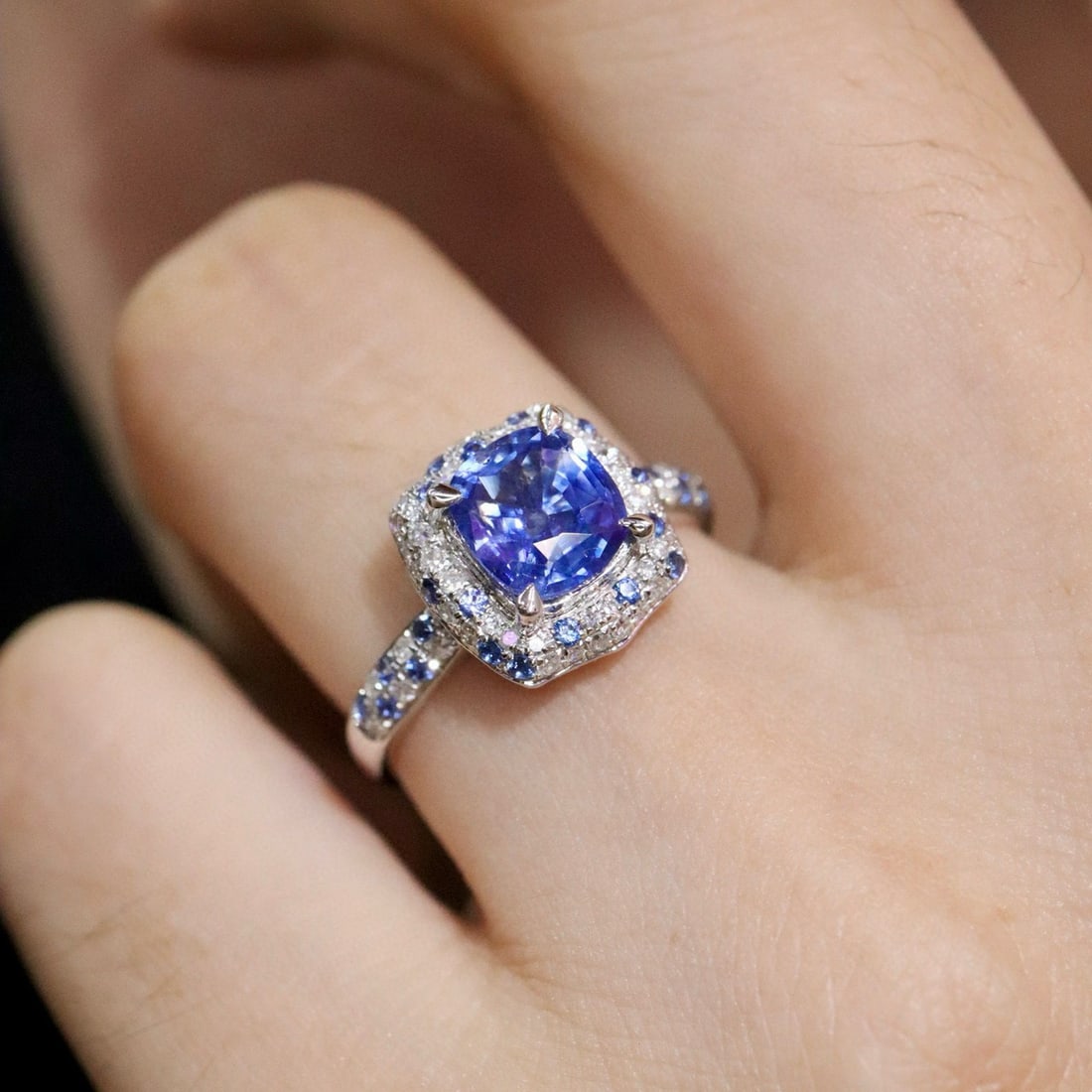 14k Gold 1.79 Ctw Natural Sapphire & Diamond Ring - 6
