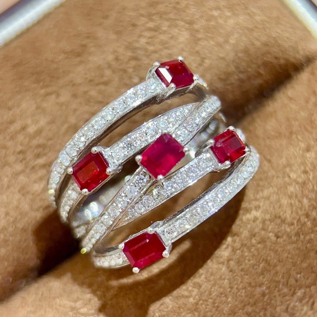14k Gold 2.19 Ctw Natural Ruby & Diamond Ring - 4