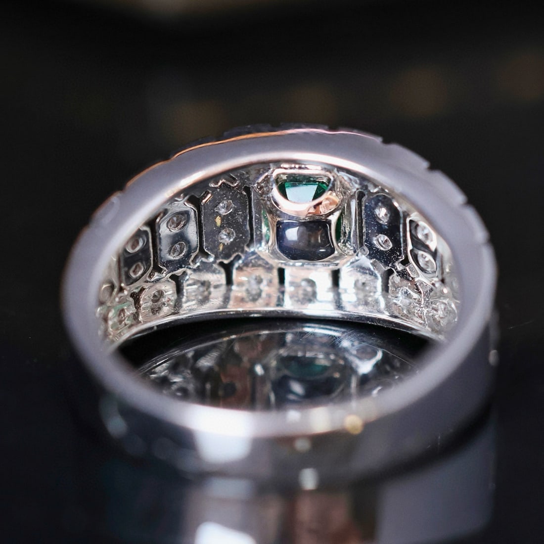 14k Gold 0.60 Ctw Vivid Green Natural Emerald & Diamond Ring - 6