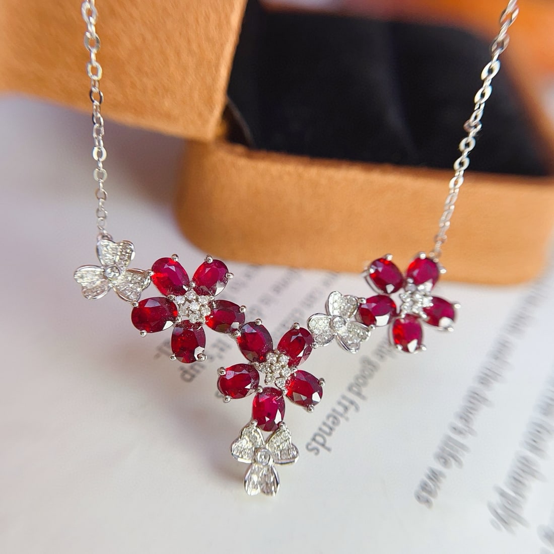 14k Gold 4.50 Ct Natural Ruby & Diamond Necklace: Ref:231036275 // gold content:14k gold // main gemstone:ruby // shape:oval // carat weight:4. 50ct // color:red // treatment:natural // // adjacent gemstone 2 : diamond // number of stones:86 //