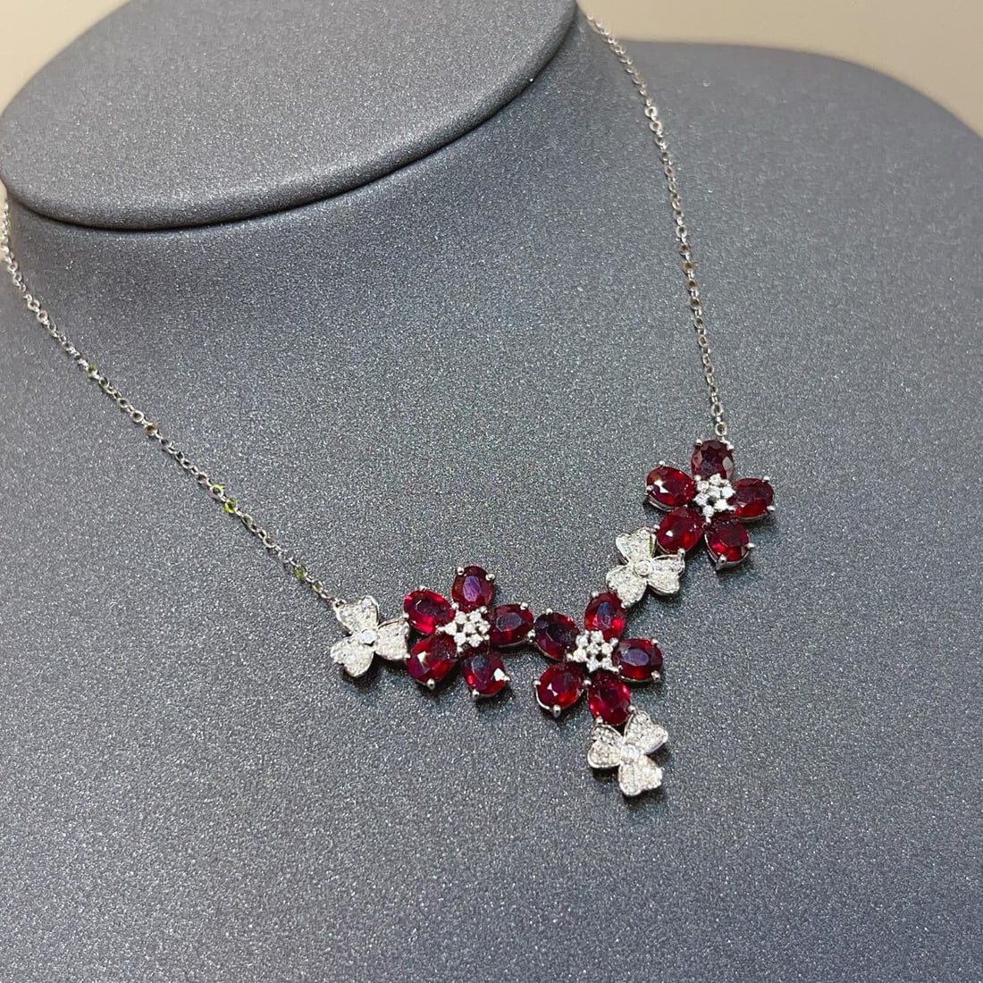14k Gold 4.50 Ct Natural Ruby & Diamond Necklace - 5