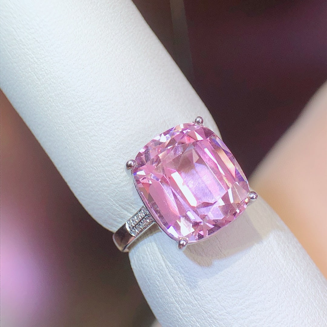 14k Gold 10.65 Ct Natural Kunzite & Diamond Ring - 3