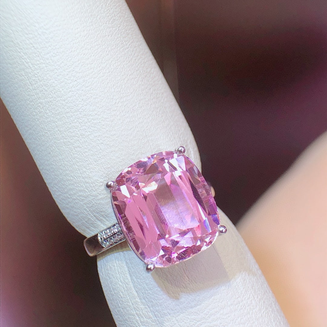 14k Gold 10.65 Ct Natural Kunzite & Diamond Ring - 4