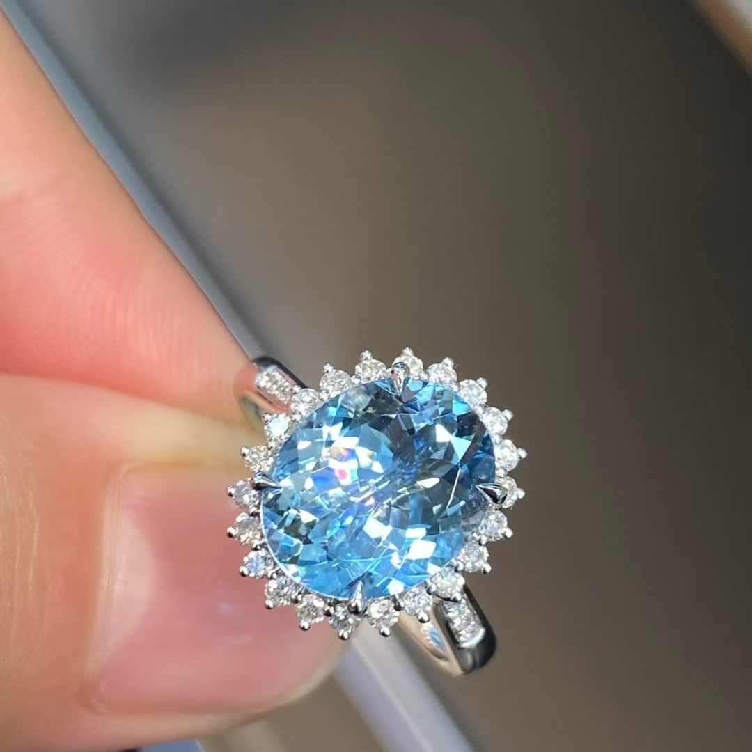 14k Gold 2.96 Ctw Natural Aquamarine & Diamond Ring - 2