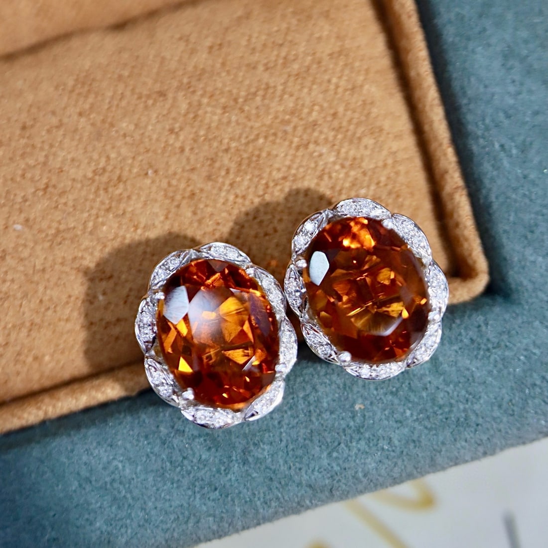 14k Gold 3.78 Ctw Natural Citrine & Diamond Earrings - 6