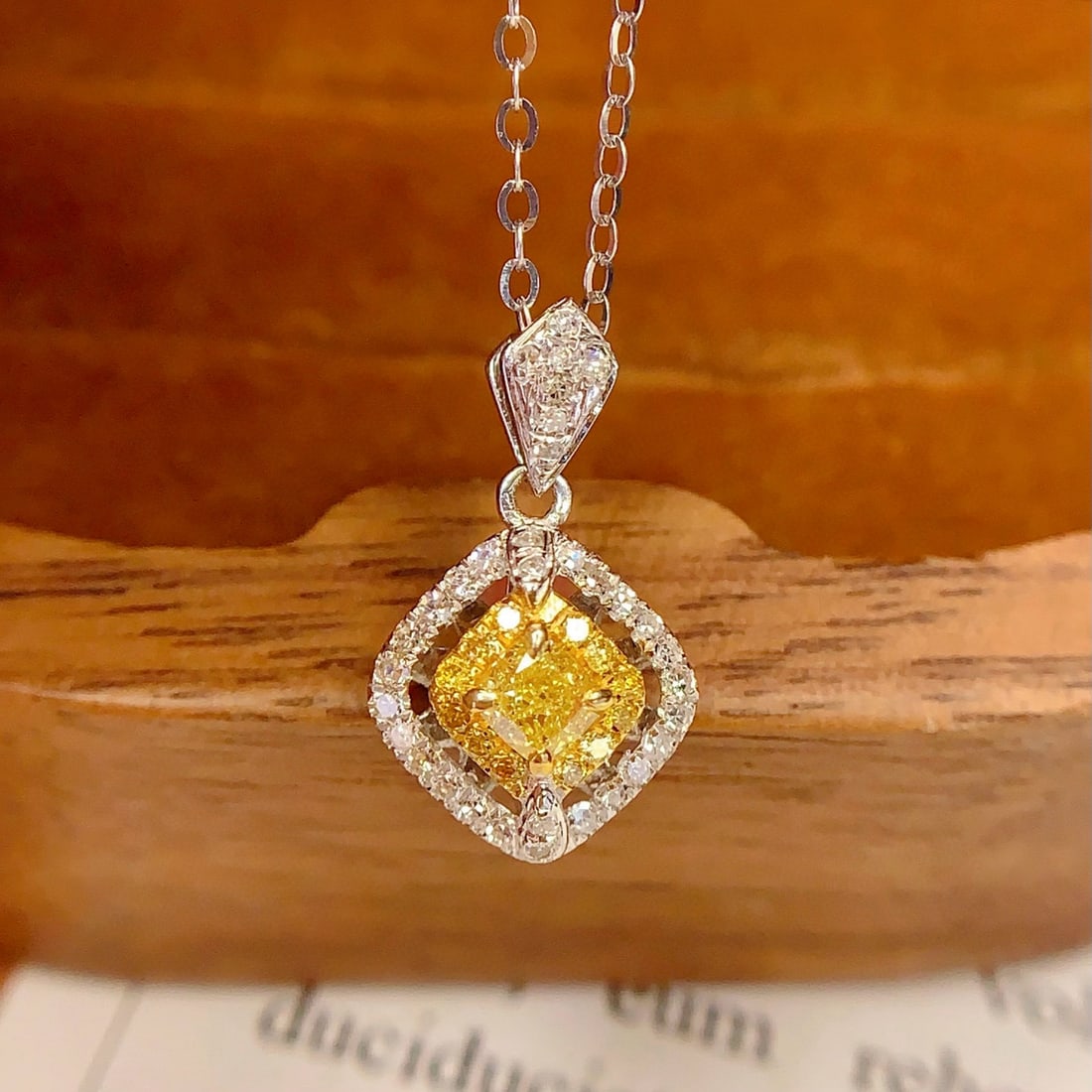 14k Gold 0.28 Ct Natural Yellow Diamond & Diamond Pendant( Without Chain ): Ref:231036308 // gold content:14k gold // main gemstone:yellow diamond // shape:cushion // carat weight:0. 28ct // color:yellow // treatment:natural // // adjacent gemstone 2 : diamond // number of