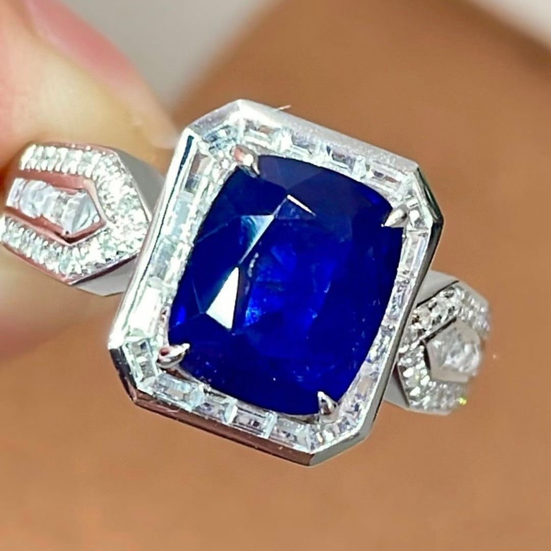 14k Gold 2.12 Ct Natural Sapphire & Diamond & Sapphire Ring - 3