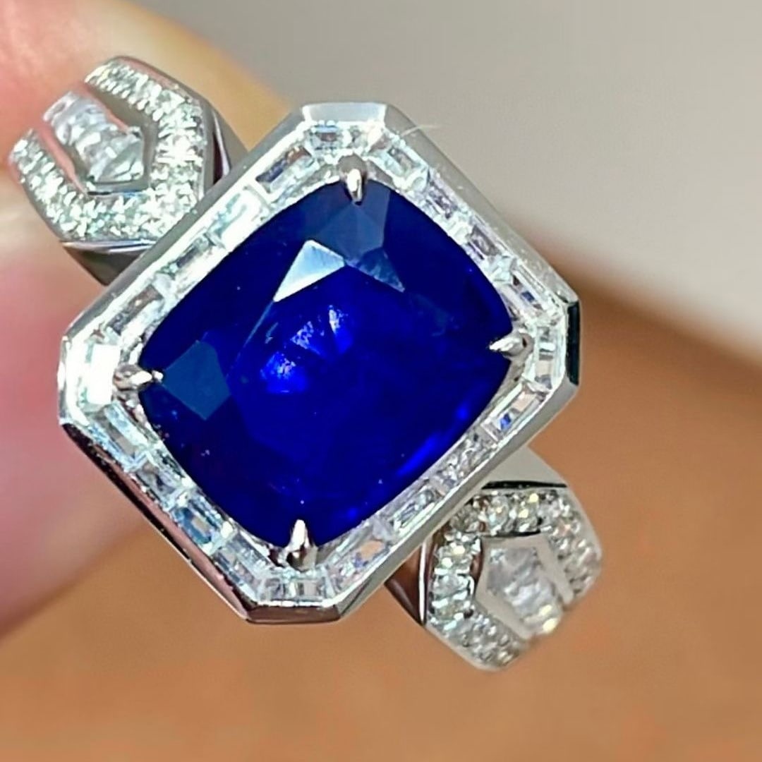 14k Gold 2.12 Ct Natural Sapphire & Diamond & Sapphire Ring - 5
