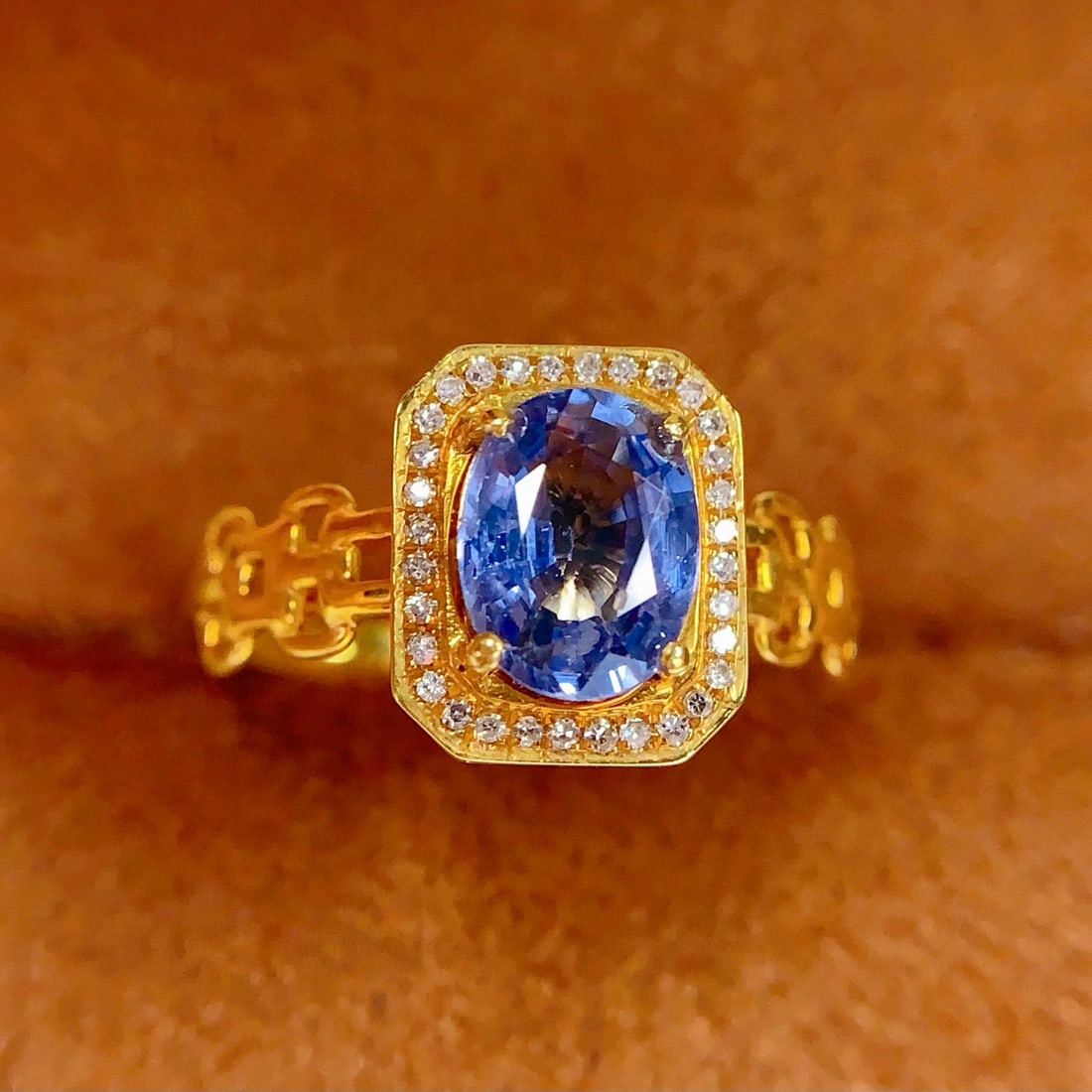 14k Gold 1.4 Ct Natural Sapphire & Diamond Ring: Ref:231036316 // gold content:14k gold // ring size:7. 25us // // main gemstone:sapphire // shape:oval // carat weight:1. 4ct // color:blue // treatment:natural // // adjacent gemstone 2 : diamond //