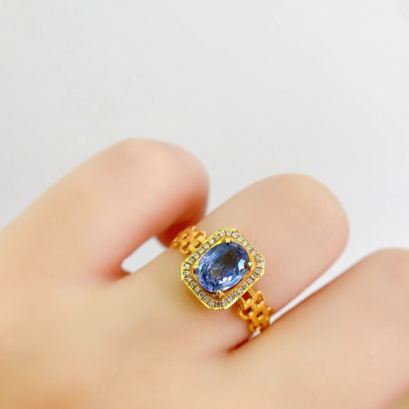 14k Gold 1.4 Ct Natural Sapphire & Diamond Ring - 3