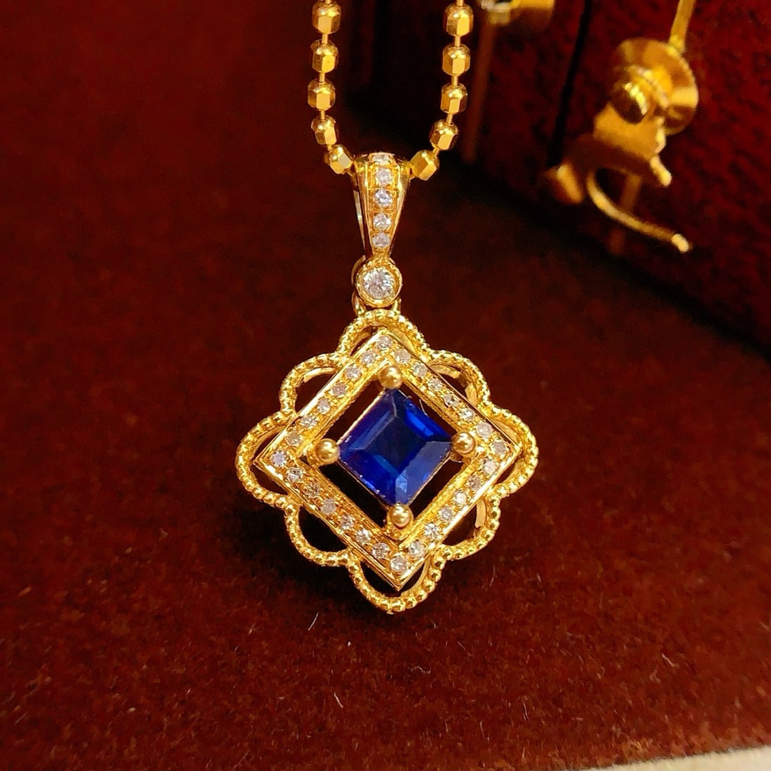 14k Gold 0.5 Ct Natural Sapphire & Diamond Pendant( Without Chain ): Ref:231036317 // gold content:14k gold // main gemstone:sapphire // shape:square // carat weight:0. 5ct // color:blue // treatment:natural // // adjacent gemstone 2 : diamond // number of stones:34