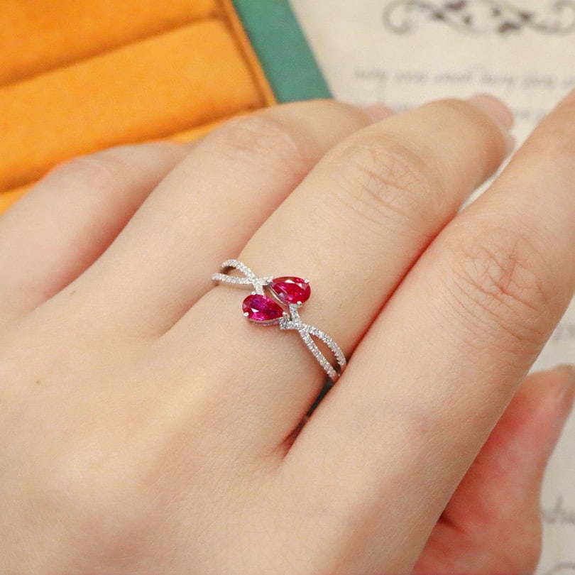 14k Gold 0.69 Ctw Natural Ruby & Diamond Ring - 3