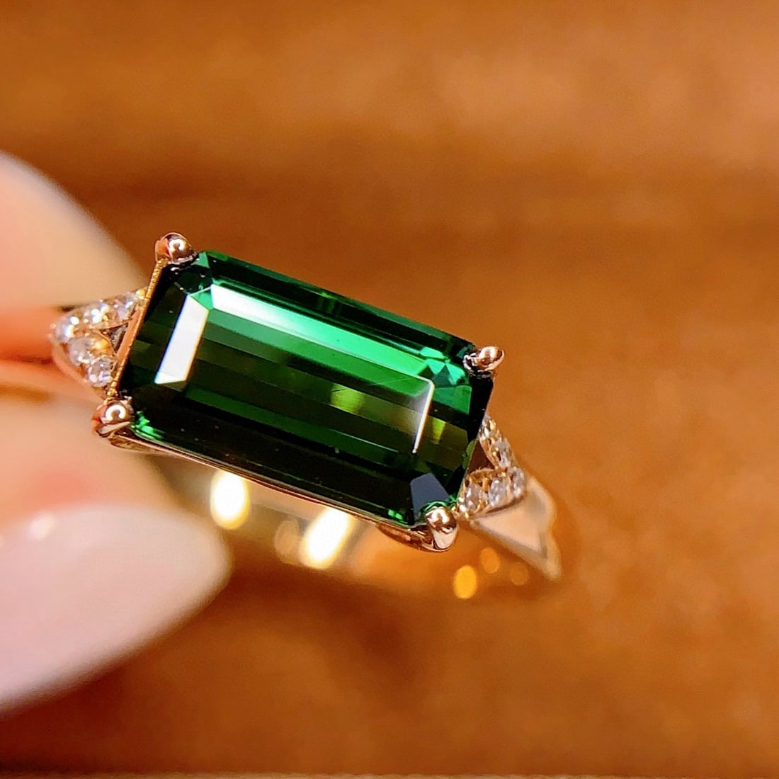 14k Gold 1.5 Ct Natural Tourmaline & Diamond Ring - 4