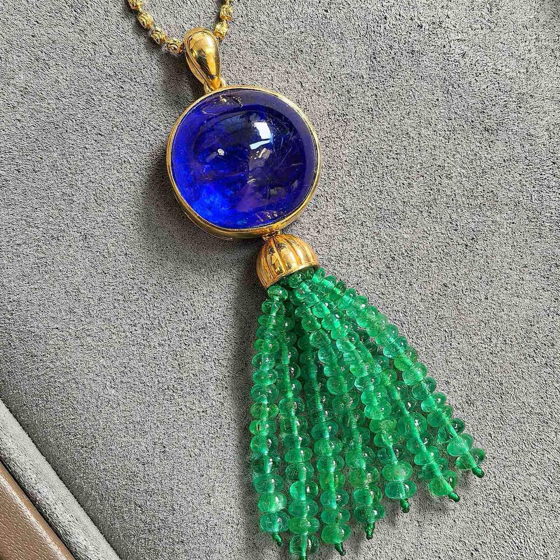 14k Gold 33.2 Ctw Natural Tanzanite & Emerald Pendant( Without Chain ) - 6