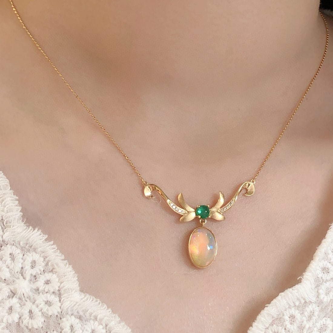 14k Gold 1.87 Ctw Natural Opal & Diamond Necklace - 6