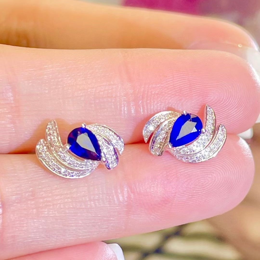 14k Gold 0.85 Ct Natural Sapphire & Diamond Earrings - 4