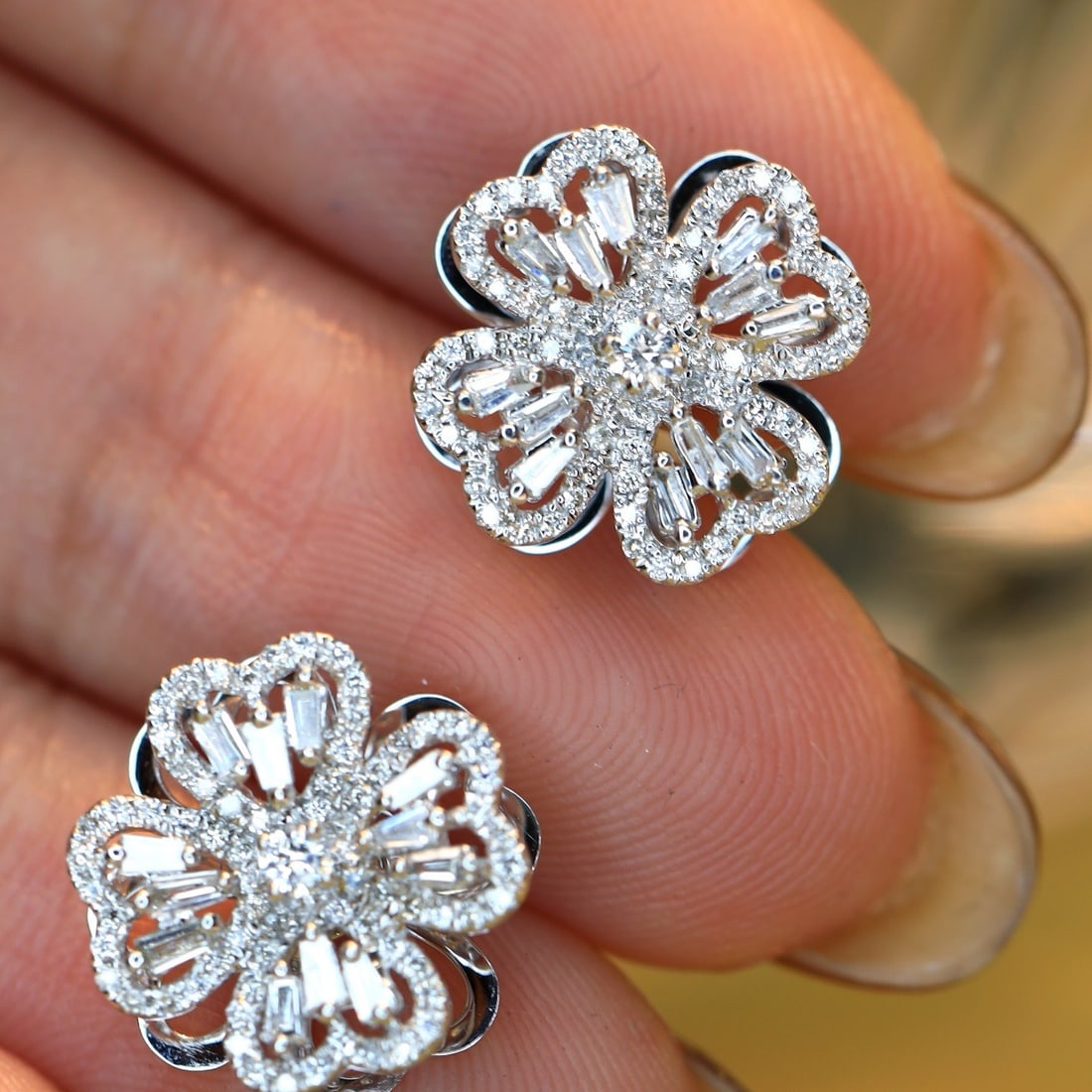 14k Gold 0.5 Ct Natural H Diamond Earrings (1 of 7)