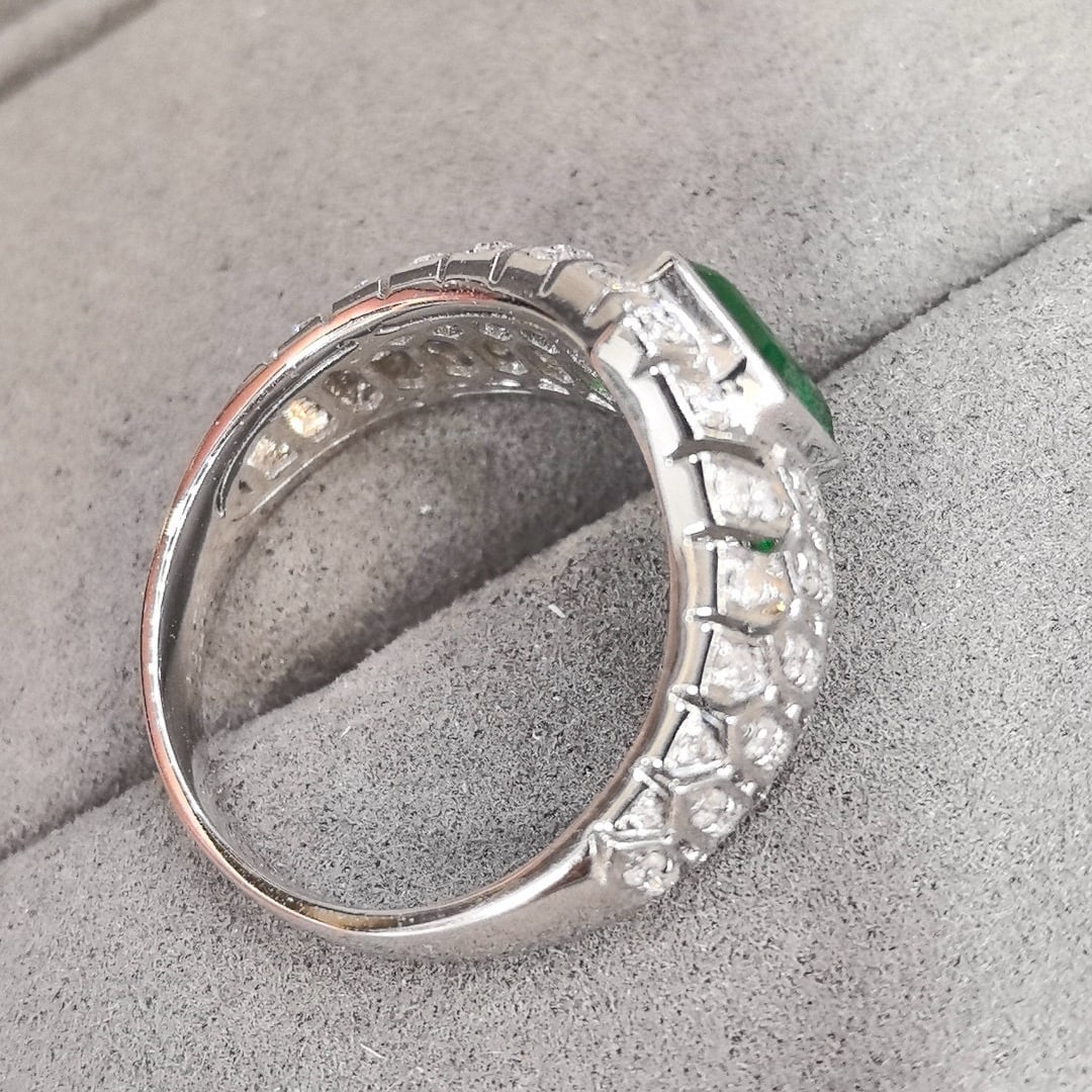14k Gold 1.50 Ctw Vivid Green Natural Emerald & Diamond Ring - 5