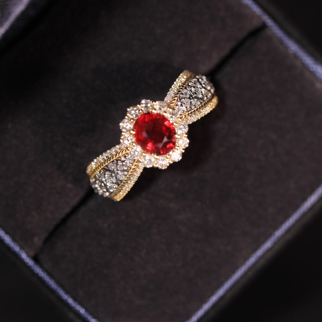 14k Gold 0.43 Ct Natural Ruby & Diamond Ring - 4
