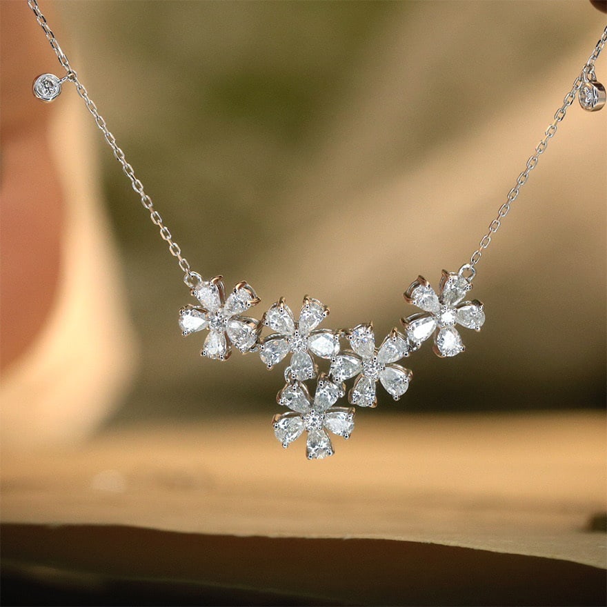 14k Gold 1.35 Ct Natural H Diamond Necklace: Ref:231037089 // gold content:14k gold // main gemstone:diamond // shape:multiply // carat weight:1. 35ct // clarity grade:vs-si // color:h // treatment:natural // Condition: New Low Estimate: