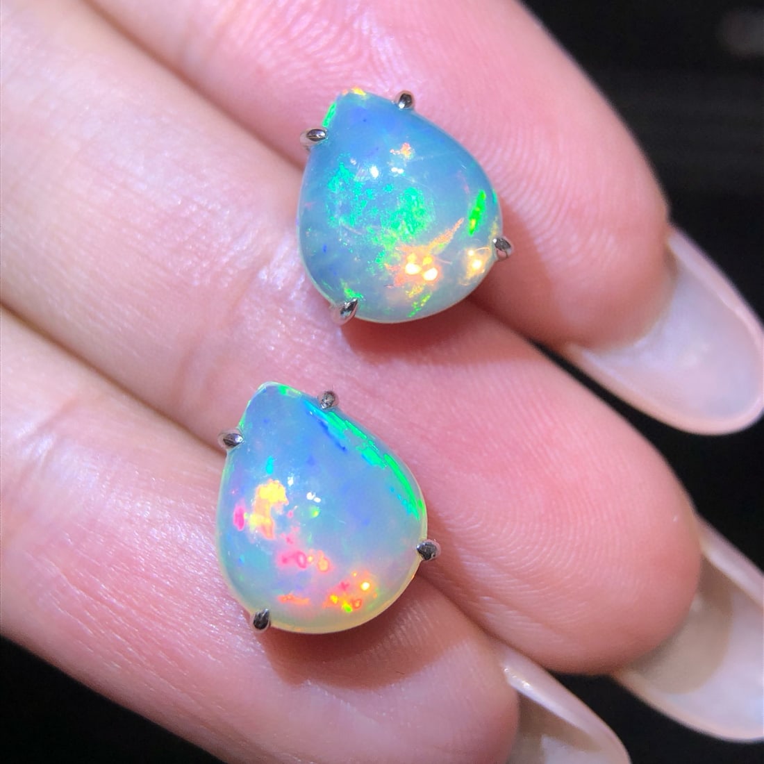 14k Gold 4.82 Ct Natural Opal Earrings - 4