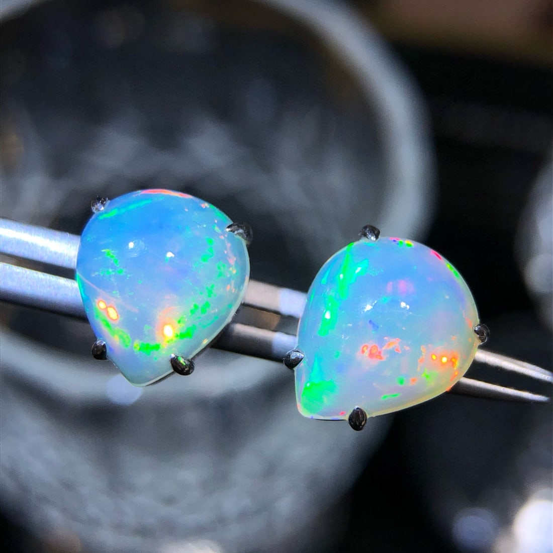 14k Gold 4.82 Ct Natural Opal Earrings - 5