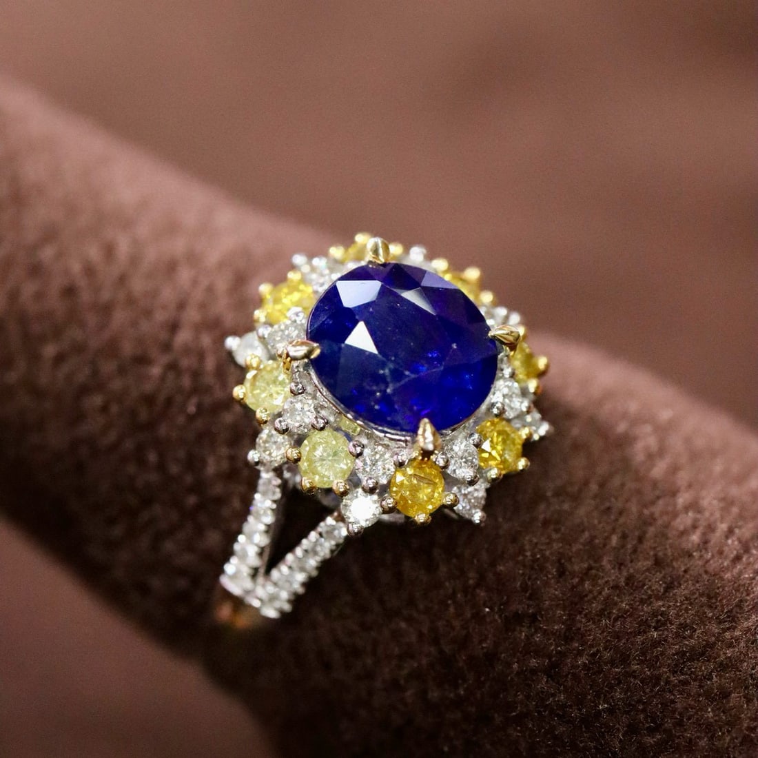 14k Gold 2.12 Ctw Natural Sapphire & Diamond Ring - 3