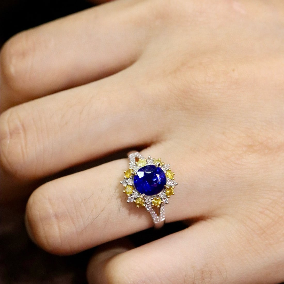 14k Gold 2.12 Ctw Natural Sapphire & Diamond Ring - 6