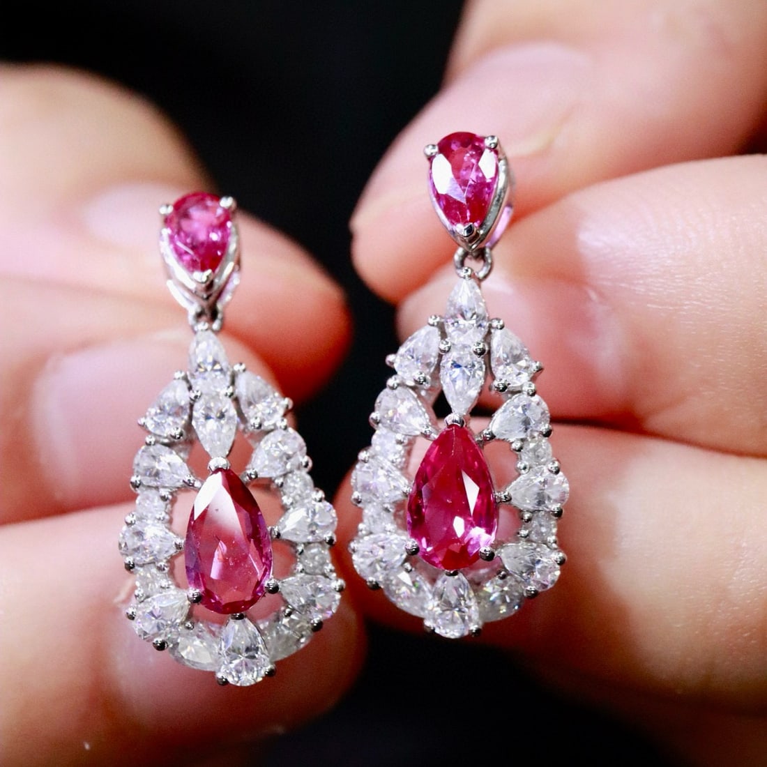 14k Gold 2.02 Ctw Natural Ruby & Diamond Earrings: Ref:231037140 // gold content:14k gold // main gemstone:ruby // shape:pear // carat weight:1. 90ct // color:red // treatment:natural // // adjacent gemstone 2 : diamond // shape:round // carat weight: