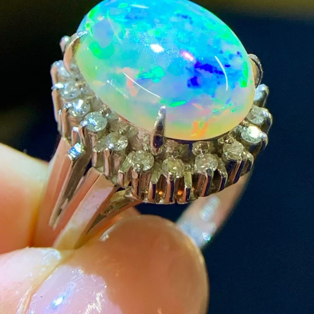 14k Gold 2.93 Ctw Natural Opal & Diamond Ring - 3