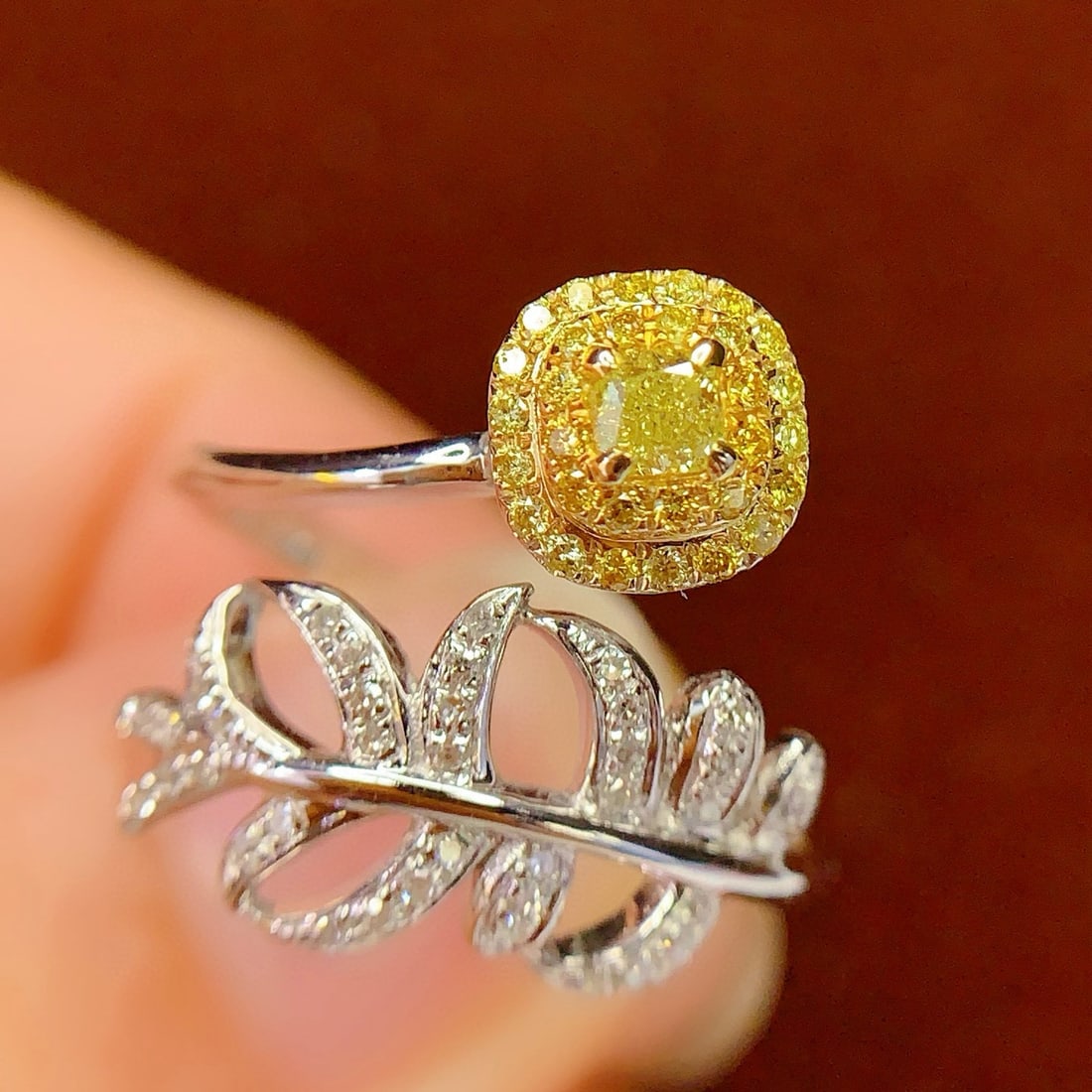 14k Gold 0.38 Ct Natural Yellow Diamond & Diamond Ring - 2