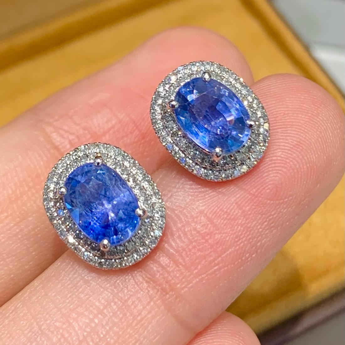 14k Gold 2.6 Ct Natural Sapphire & Diamond Earrings - 3