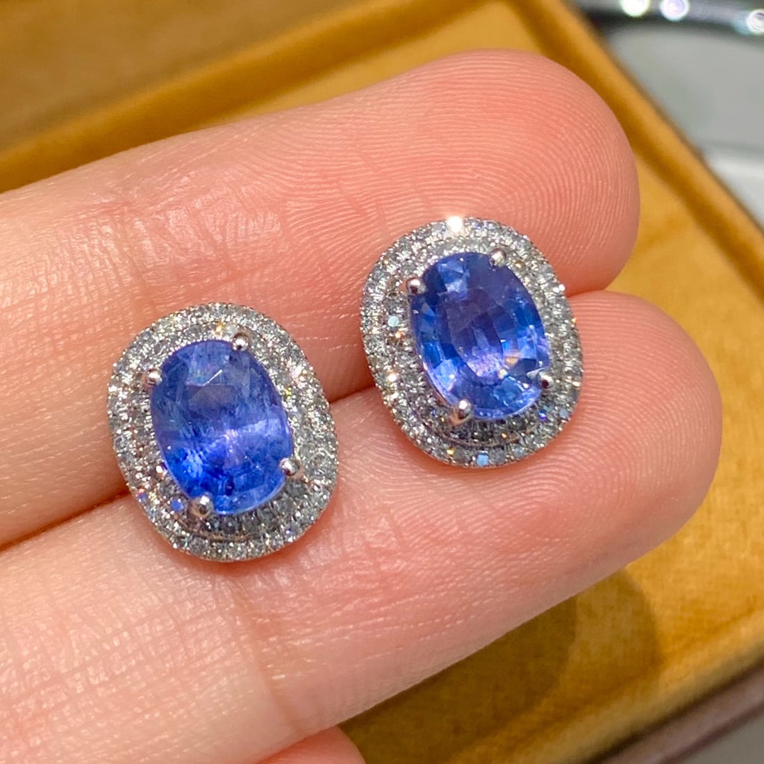 14k Gold 2.6 Ct Natural Sapphire & Diamond Earrings - 6