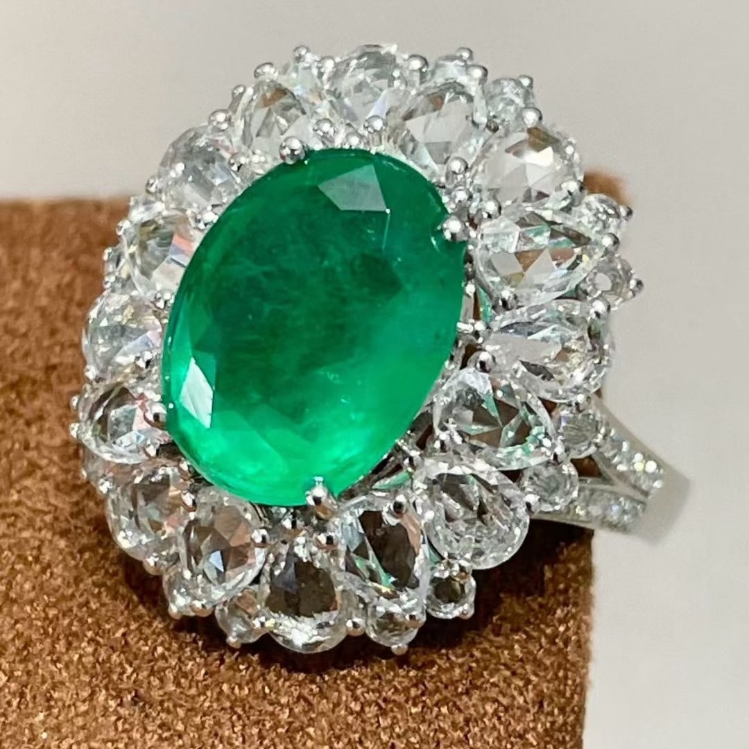 14k Gold 2.7 Ct Natural Emerald & Sapphire & Diamond Ring - 4