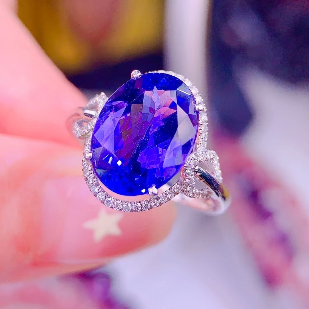 14k Gold 5 Ct Natural Tanzanite & Diamond Ring - 2