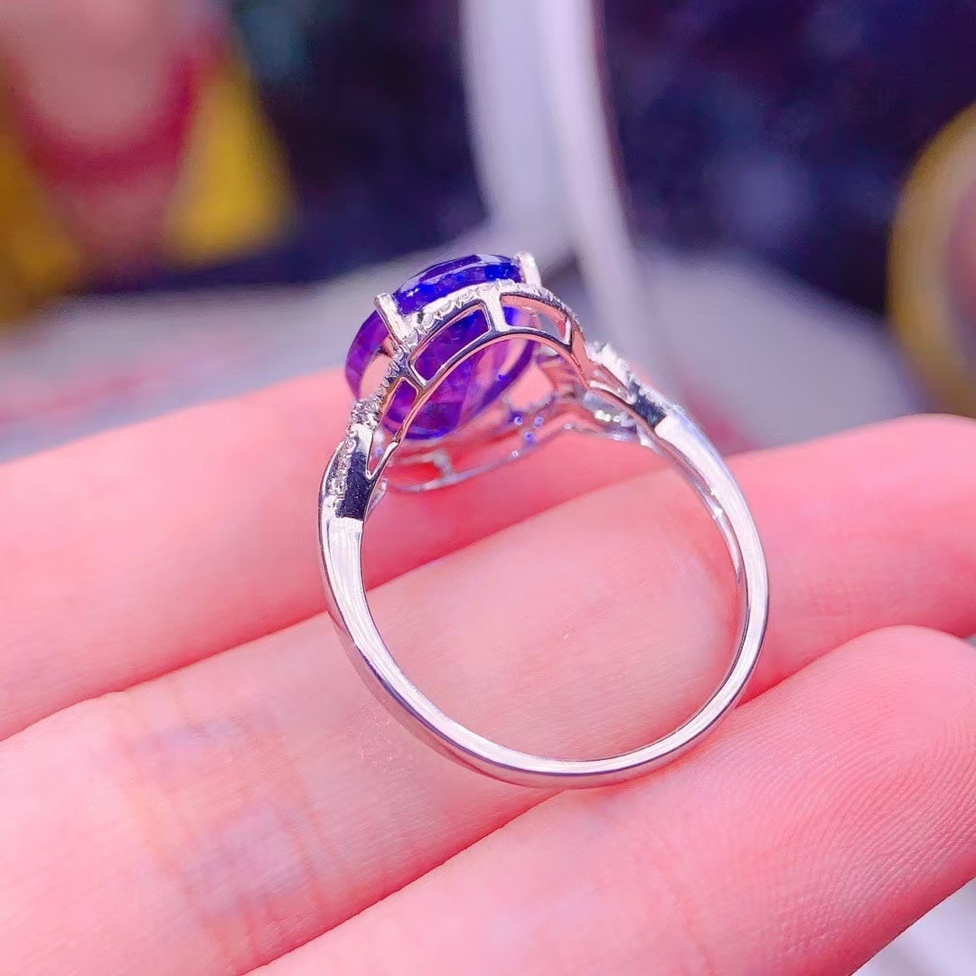 14k Gold 5 Ct Natural Tanzanite & Diamond Ring - 4