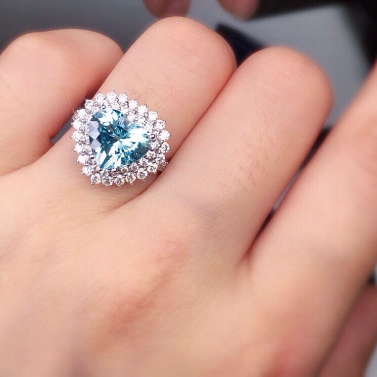 14k Gold 3.23 Ct Natural Aquamarine & Diamond Ring - 6