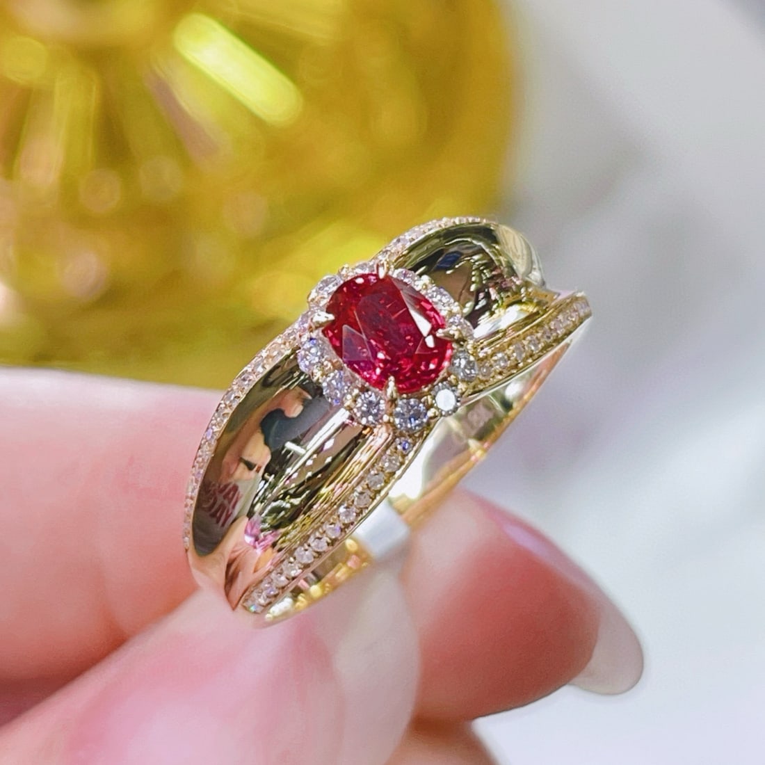 14k Gold 0.88 Ctw Natural Ruby & Diamond Ring - 4