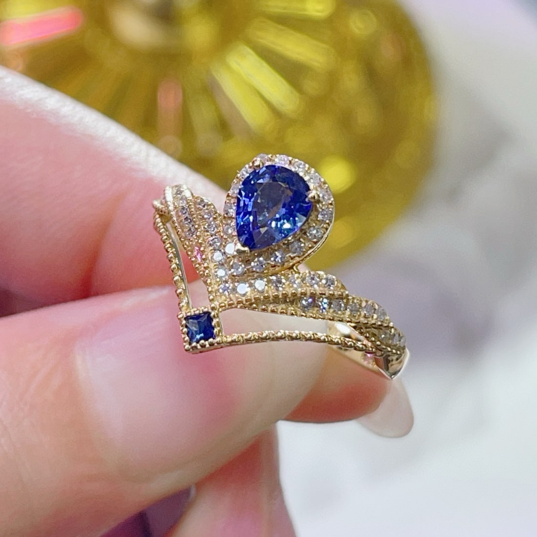 14k Gold 0.83 Ctw Natural Sapphire & Diamond Ring - 3