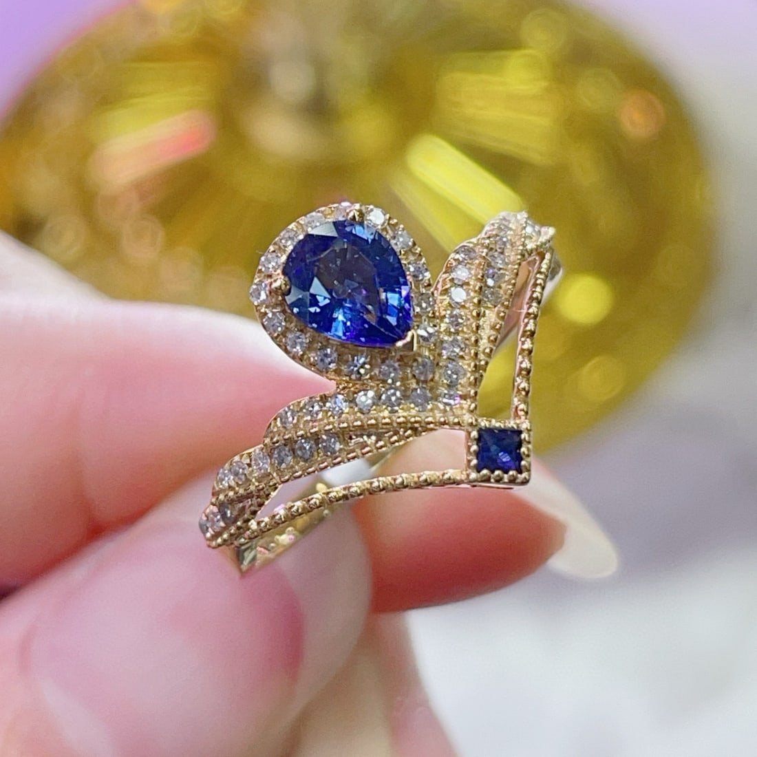 14k Gold 0.83 Ctw Natural Sapphire & Diamond Ring - 4