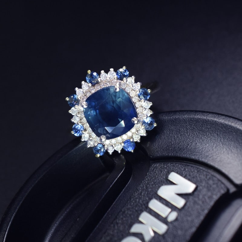 14k Gold 3.76 Ctw Natural Sapphire & Diamond Ring: Ref:231038009 // gold content:14k gold // ring size:7. 25us // // main gemstone:sapphire // shape:cushion // carat weight:3. 4ct // color:blue // treatment:natural // // adjacent gemstone 2 : diamond
