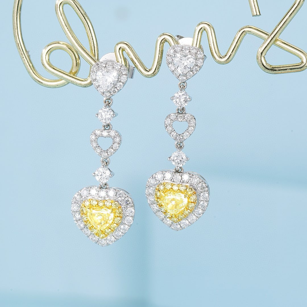 14k Gold 1.22 Ctw Natural Yellow Diamond & Diamond Earrings: Ref:231038017 // gold content:14k gold // main gemstone:yellow diamond // shape:heart // carat weight:0. 40ct // color:yellow // treatment:natural // // adjacent gemstone 2 : diamond //